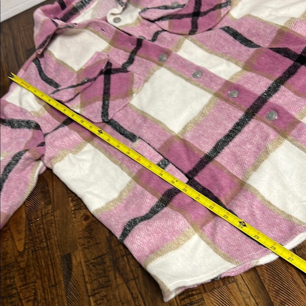 Classic Plaid Pink and White Women's Jacket Shacket pockets. front side & chest - Picture 9 of 12